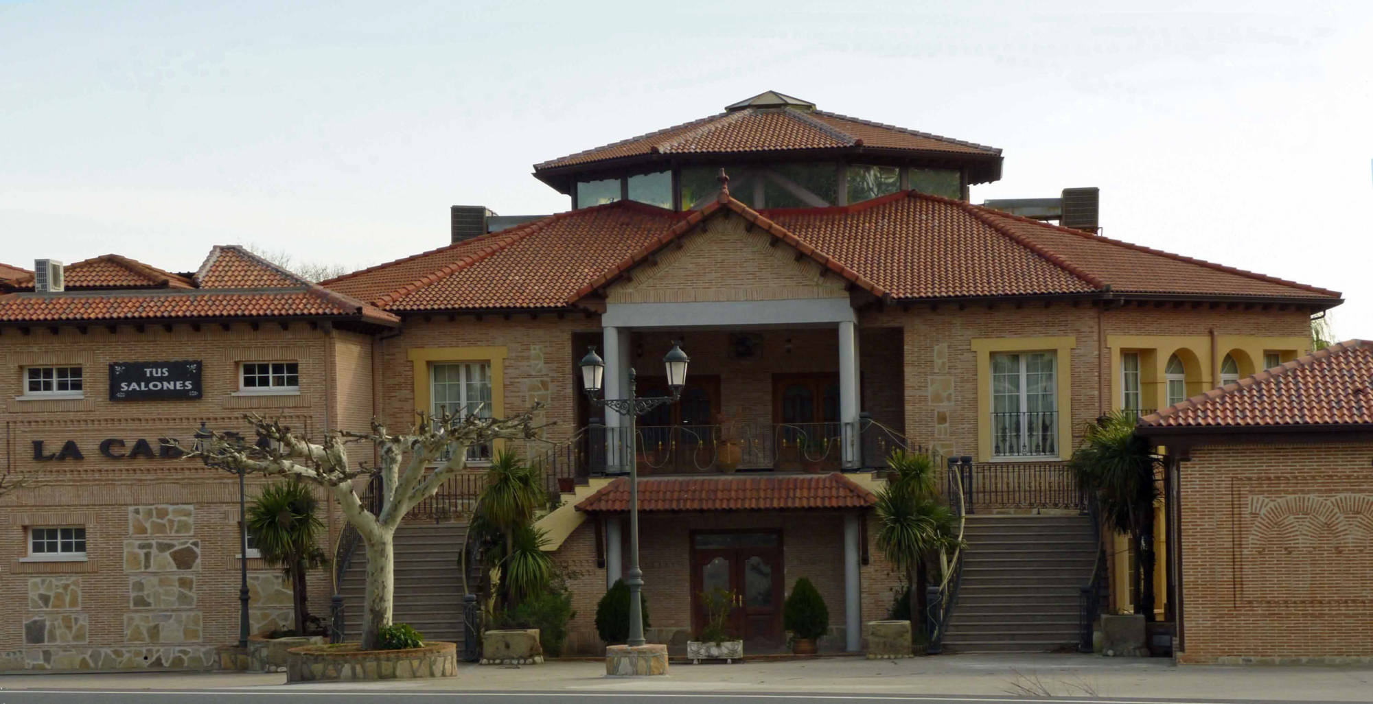 Complejo Turístico La Cabaña